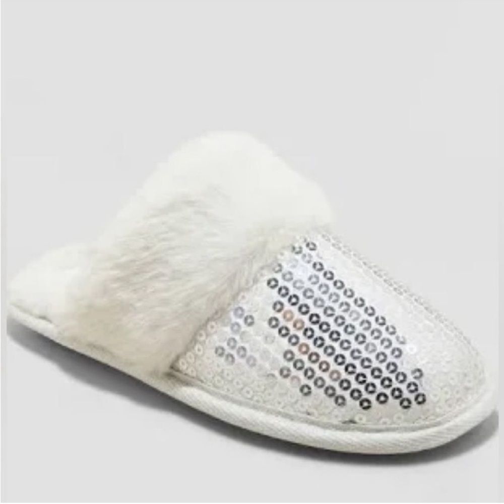 NEW Cat & Jack™ Silver Lane Sequin Scuff Slippers L 4/5